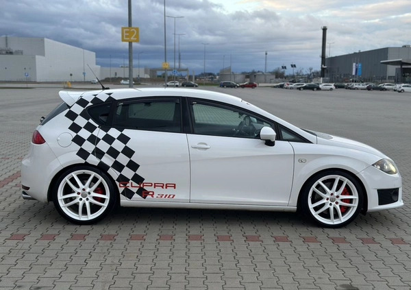 Seat Leon cena 45000 przebieg: 172000, rok produkcji 2010 z Września małe 172